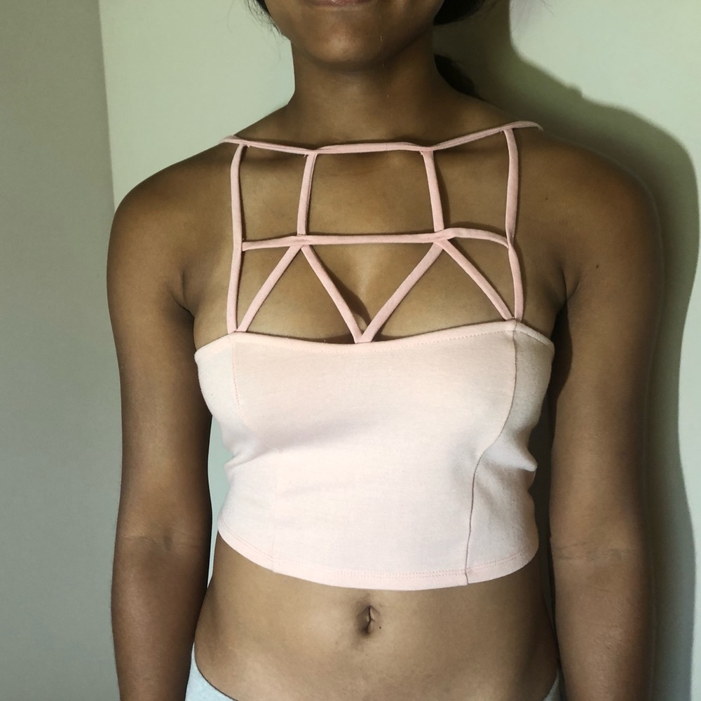 CROP TOP